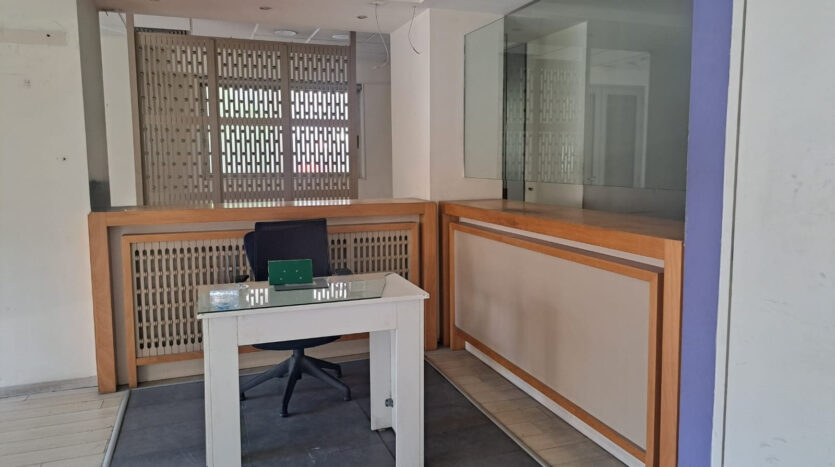 395 SQM Duplex Shop For Rent in Hamra, Ras Beirut