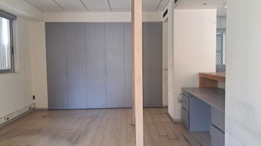 395 SQM Duplex Shop For Rent in Hamra, Ras Beirut